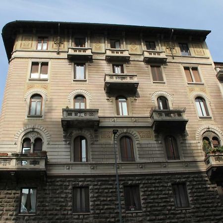 Viale Lunigiana - Penthouse - 6 People Lägenhet Milano Exteriör bild