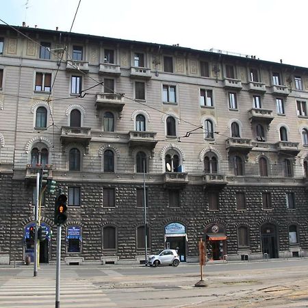 Viale Lunigiana - Penthouse - 6 People Lägenhet Milano Exteriör bild